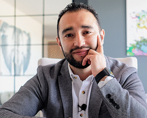 hombre pensando Johan Vásquez Mental Training School